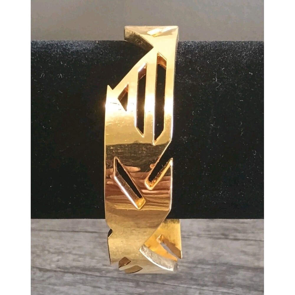 Geometric Openwork Gold Tone Unusual Statement Vintage Bangle Bracelet